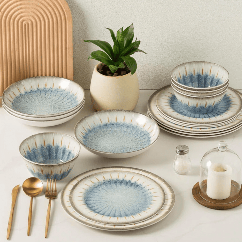 vintage-outdoor-dinnerware-7219702
